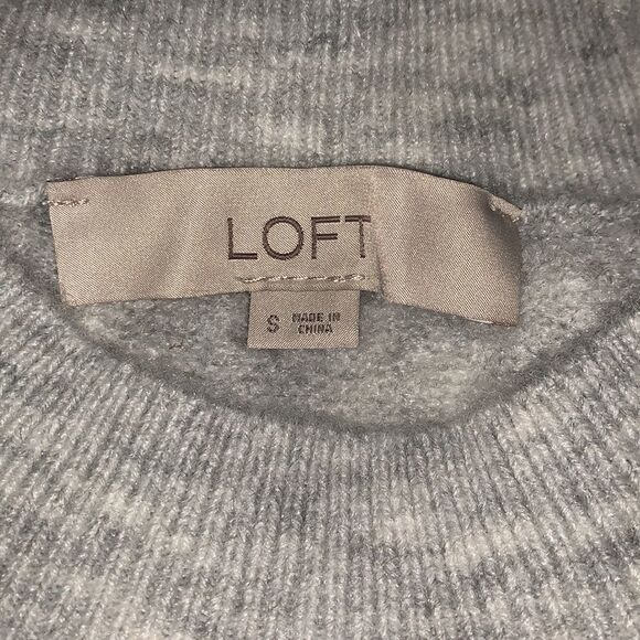 Loft Gray Long Sleeve Sweater Size S - Picture 5 of 10